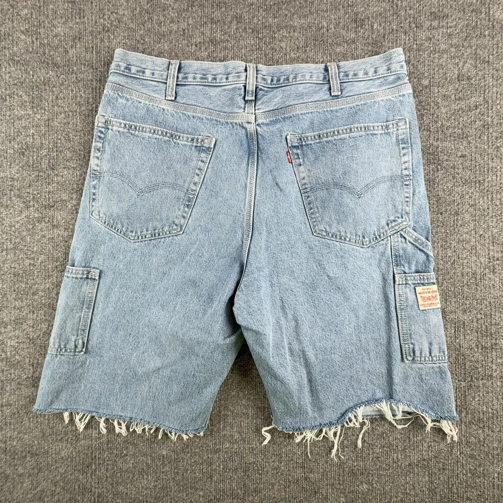 Levis levis cargo